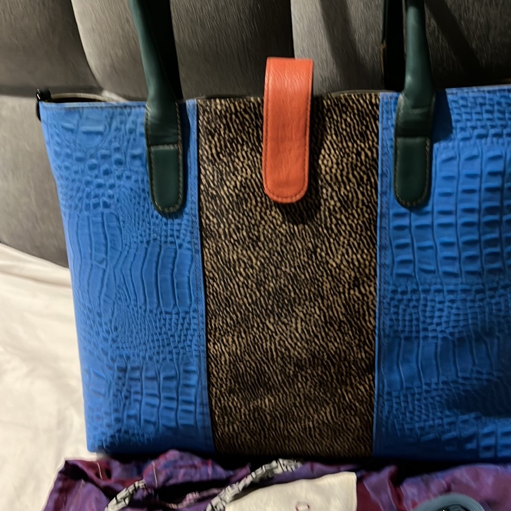 Absolutely Gorgeous Leather Bag made from Recycled Leather from Barcelona, Spain